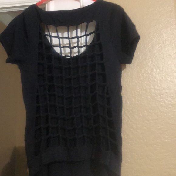 Chaser black tee with net open back - Picture 3 of 4